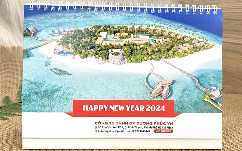 mau lich de ban phong canh thien nhien dep 2024